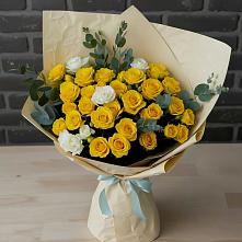 Букет цветов из:  Розы в Кузнечиках