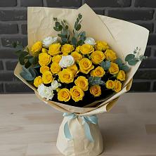 Букет цветов из:  Розы в Кузнечиках