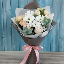 Букет цветов из:  Хризантемы и Розы в Кузнечиках