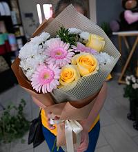 Букет цветов из:  Герберы, Розы и Хризантемы в Кузнечиках
