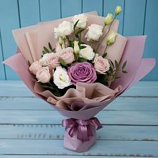 Букет цветов из:  Розы и Лизиантусы в Кузнечиках