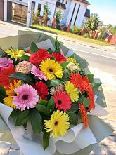 Букет цветов из:  Герберы #REPLACE_PRED# Кузнечиках