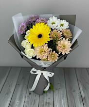 Букет цветов из:  Розы, Герберы и Хризантемы #REPLACE_PRED# Кузнечиках
