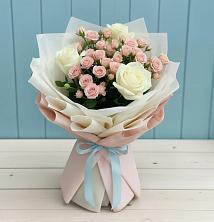 Букет цветов из:  Розы в Кузнечиках