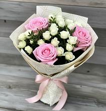 Букет цветов из:  Розы #REPLACE_PRED# Кузнечиках