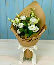 Букет цветов из:  Хризантемы и Лизиантусы в Кузнечиках