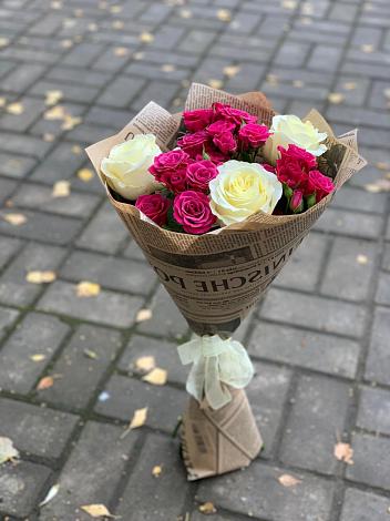 Букет цветов из: Розы в Кузнечиках