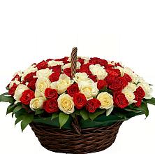 Премиум букет из: Розы #REPLACE_PRED# Кузнечиках