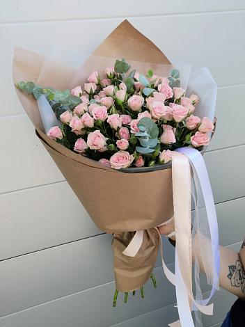 Букет цветов из: Розы в Кузнечиках