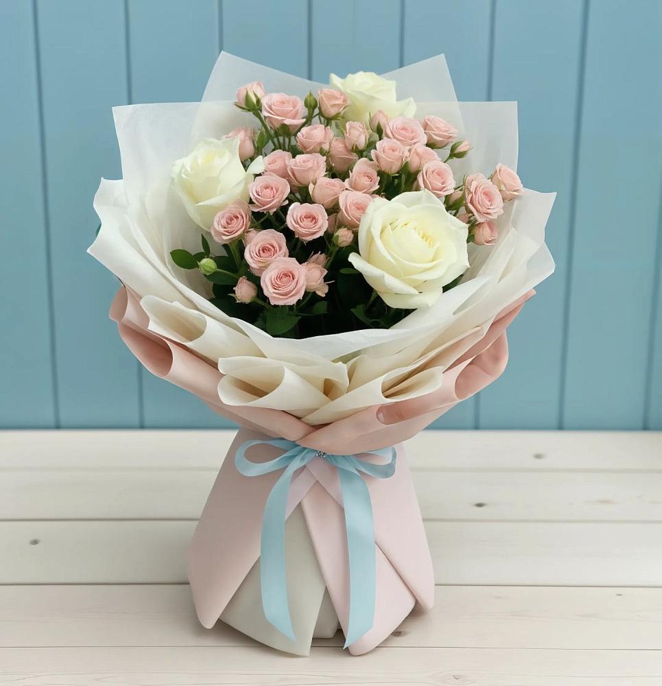 Букет цветов из: Розы в Кузнечиках